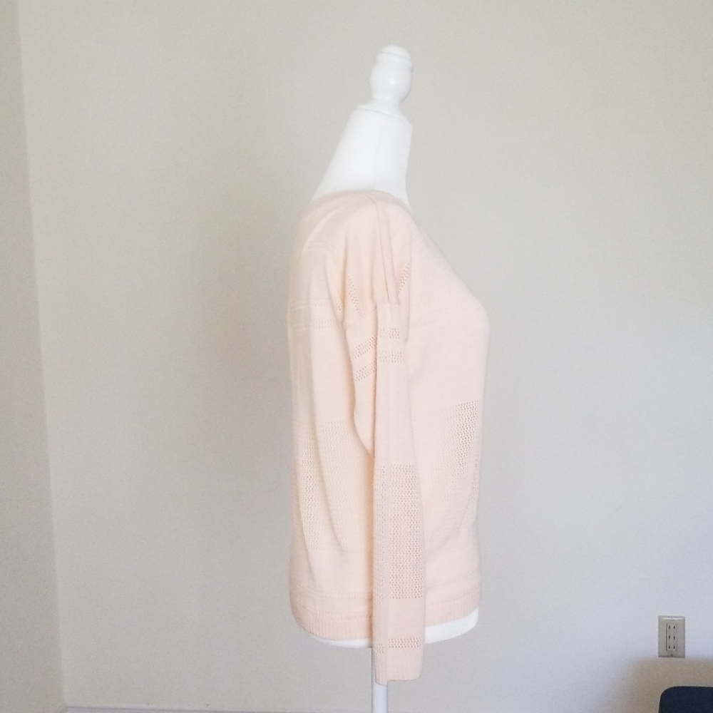 Peach sweater - Picture 2 of 4